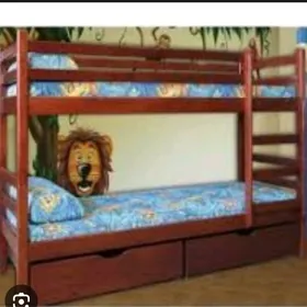 Двухъярусная кровать