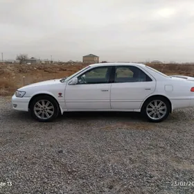 Toyota Camry 2001