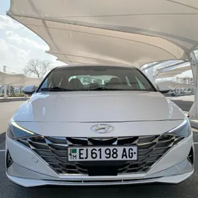 Hyundai Elantra 2021