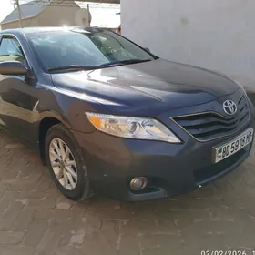 Toyota Camry 2010