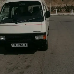 Nissan Urvan 1993