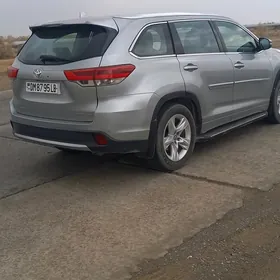 Toyota Highlander 2017