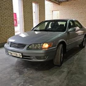 Toyota Camry 2000