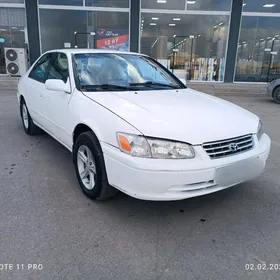 Toyota Camry 2001