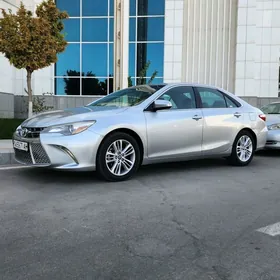 Toyota Camry 2016