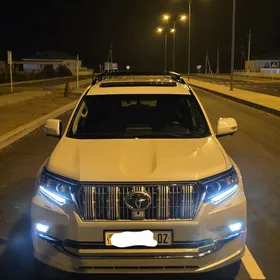 Toyota Land Cruiser Prado 2022