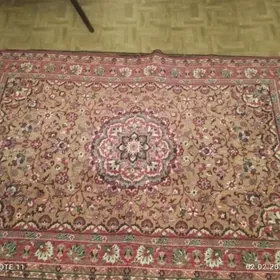 шерстяной ковер