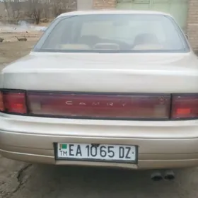 Toyota Camry 1993