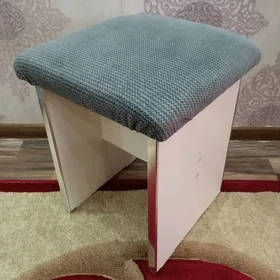 Табурет мебельный полумягкий