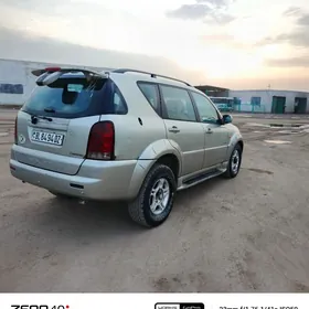 SsangYong Rexton W 2003