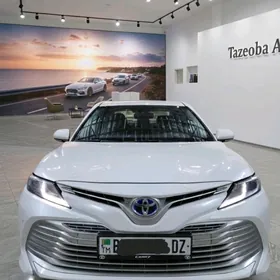Toyota Camry 2020