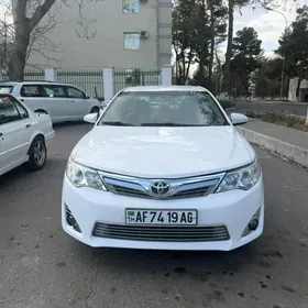 Toyota Camry 2013