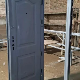 Дверь Железная