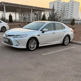 Toyota Camry 2024