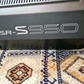 Yamaha PSR S950