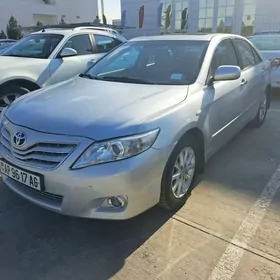 Toyota Camry 2011
