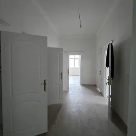 Элитка 4нжи Этаж 3ком 126м²