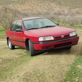 Nissan Primera 1995