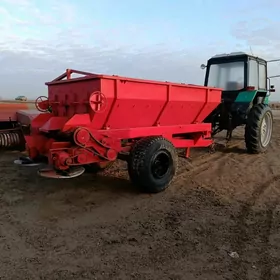 MTZ 82 2008