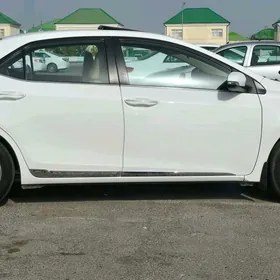 Toyota Corolla 2015