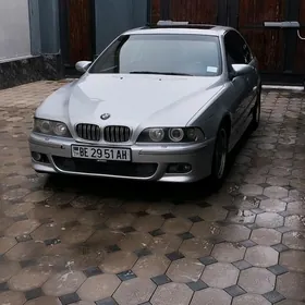 BMW E39 2001