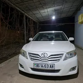 Toyota Camry 2011