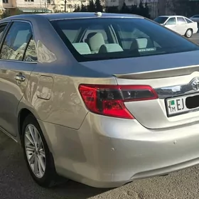 Toyota Camry 2014