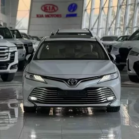 Toyota Camry 2020