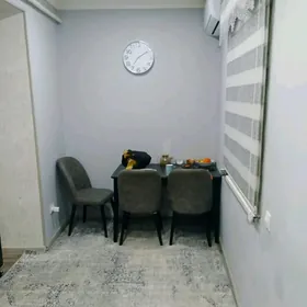 2мкр. атабаева 3ком 1этаж