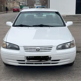 Toyota Camry 1999