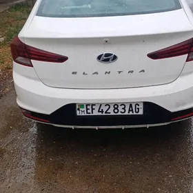 Hyundai Elantra 2019