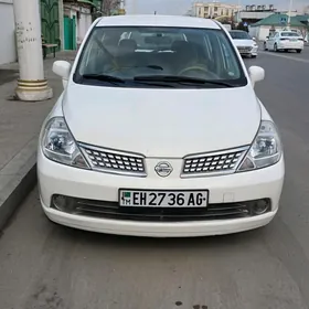 Nissan Tiida 2008
