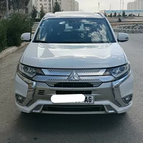 Mitsubishi Outlander 2022