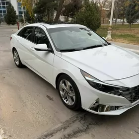 Hyundai Elantra 2021