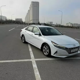 Hyundai Elantra 2021