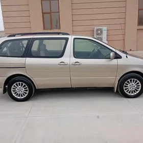 Toyota Sienna 2001