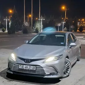 Toyota Camry 2020