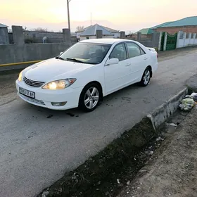 Toyota Camry 2004