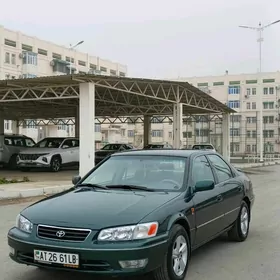 Toyota Camry 2001