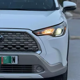 Toyota Corolla Cross 2023