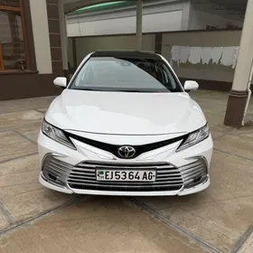 Toyota Camry 2022