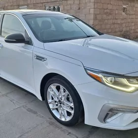 Kia Optima 2020