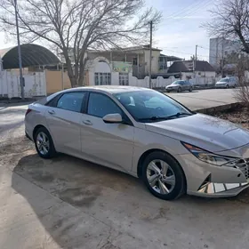 Hyundai Elantra 2021