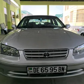Toyota Camry 2000
