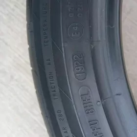 235 45 18 .GONTINENTAL