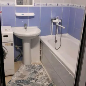 mir 7/2 1kom.9 etaj remontly