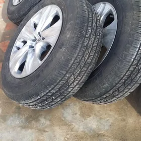 2022 highlander xle diska