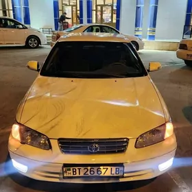 Toyota Camry 2001