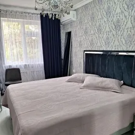 Arenda 11mkr 1etaj Oglan ucin