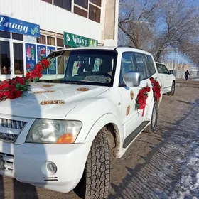 Mitsubishi Pajero 2003